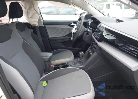 2022 Volkswagen Taos 1.5T S z USA, uszkodzony, nr VIN 3VVCX7B2XNM047395